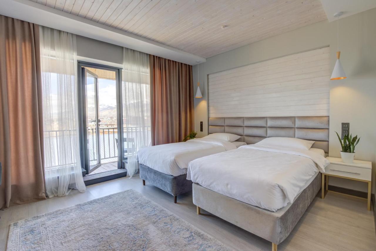 Olimp Hotel Bosteri Ngoại thất bức ảnh